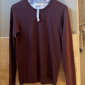 NWOT relaxed Lululemon LS swiftly size 4
